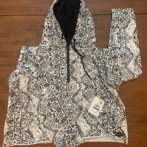 DKNY Sport Cropped 1/4 zip XL hoodie